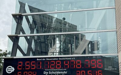 Die Schuldenuhr wurde wegen Kabinettsbeschluss angepasst